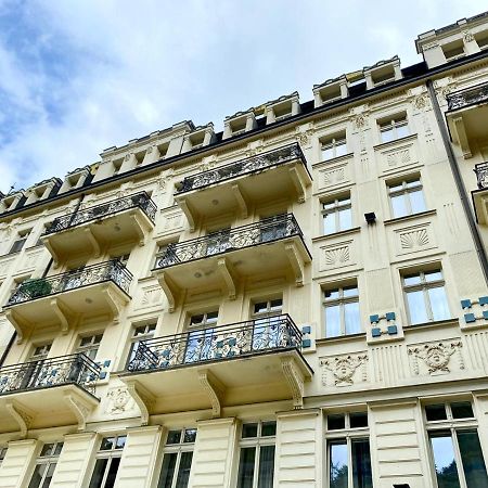 Apartma Marie 1880 كارلوفي فاري المظهر الخارجي الصورة