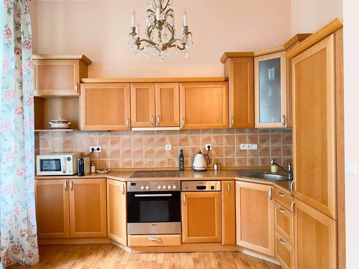 Apartma Marie 1880 كارلوفي فاري المظهر الخارجي الصورة